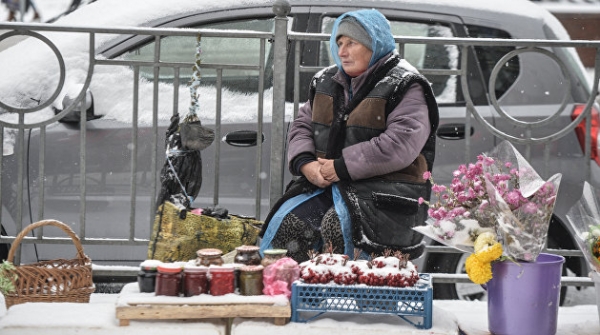 Украинские пенсионеры. Между нищенством и самоубийством