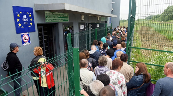 Украинские работодатели забили тревогу: страну покидают квалифицированные специалисты Украинские работодатели забили тревогу: страну покидают квалифицированные специалисты