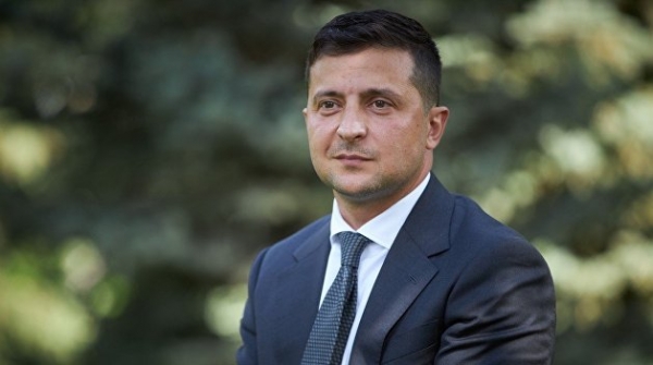 Украинский эксперт объяснил, чью сторону занимает Зеленский в белорусских протестах
