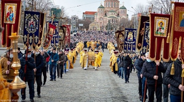 УПЦ молится за мир. Кто против