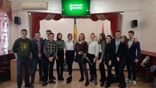 Уроки ненависти. Кто и как под видом летнего лагеря учит украинских детей национализму Уроки ненависти. Кто и как под видом летнего лагеря учит украинских детей национализму