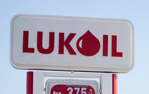 В Болгарии вступил в силу полный запрет на импорт нефти из РФ В Болгарии вступил в силу полный запрет на импорт нефти из РФ