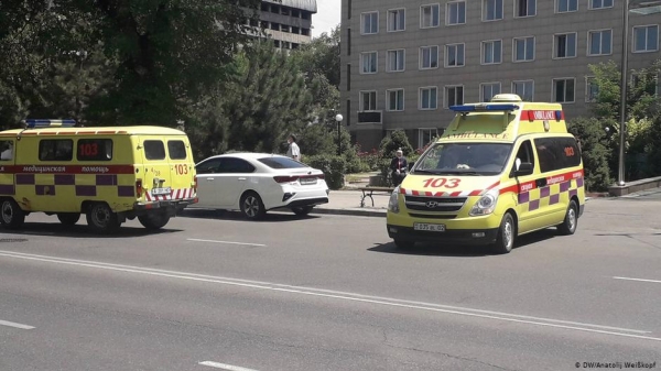В Казахстане из-за коронавируса ужесточают ограничительные меры
В Казахстане из-за коронавируса ужесточают ограничительные меры