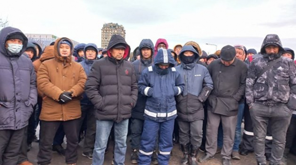 В Казахстане начали расследование против спекулянтов сжиженным газом В Казахстане начали расследование против спекулянтов сжиженным газом