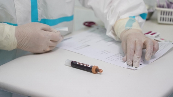 В Киеве за сутки выявили 359 новых случаев инфицирования коронавирусом
В Киеве за сутки выявили 359 новых случаев инфицирования коронавирусом