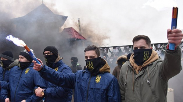В Комсомоле Украины рассказали, чем гонения на русских у них отличаются от гонения на русских в Прибалтике В Комсомоле Украины рассказали, чем гонения на русских у них отличаются от гонения на русских в Прибалтике