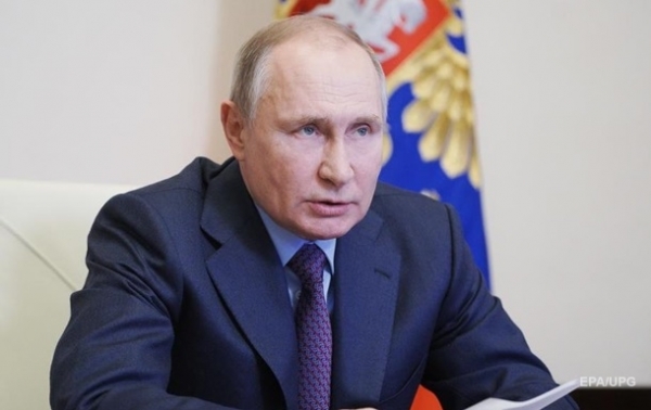 В Кремле рассказали о вакцинации Путина В Кремле рассказали о вакцинации Путина
