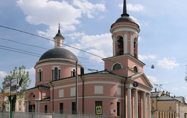 В московский храм ударила молния В московский храм ударила молния