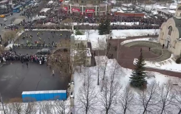 В Москве хоронят Навального В Москве хоронят Навального