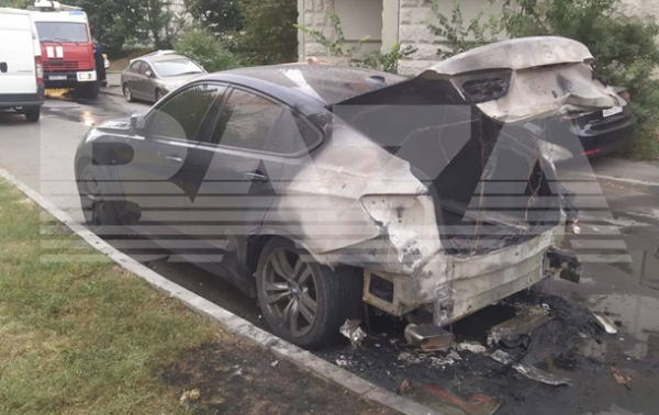 В Москве подожгли авто высокого чина Генштаба РФ - СМИ В Москве подожгли авто высокого чина Генштаба РФ - СМИ