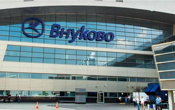 В Москве снова "Ковер": аэропорты отменяют рейсы В Москве снова "Ковер": аэропорты отменяют рейсы