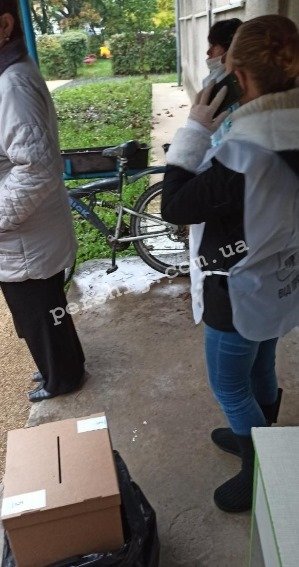 В Мукачево зарегистрировали протокол о незаконности опроса Зеленского
В Мукачево зарегистрировали протокол о незаконности опроса Зеленского
