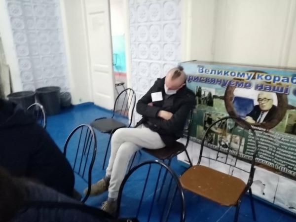 В Николаеве член комиссии от действующего мэра пришел пьяным на работу
В Николаеве член комиссии от действующего мэра пришел пьяным на работу