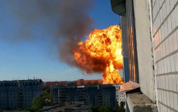 В Новосибирске взорвалась АЗС, есть пострадавшие В Новосибирске взорвалась АЗС, есть пострадавшие