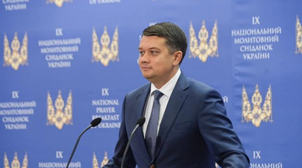 В Офисе Зеленского назвали Разумкова непроходным ретрополитиком