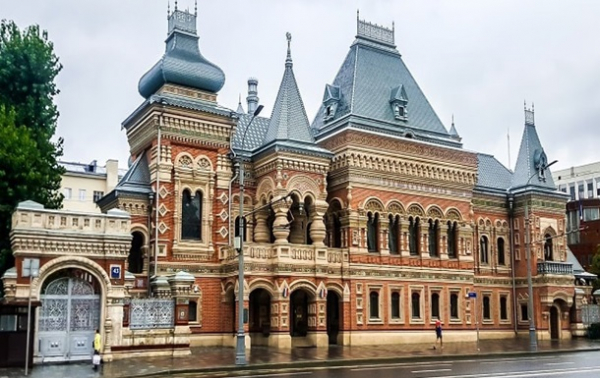 В посольство Франции в Москве пришла посылка с костями 