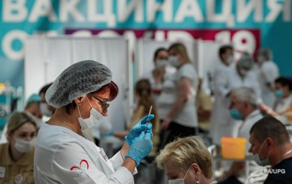 В РФ две недели подряд рекордная COVID-смертность В РФ две недели подряд рекордная COVID-смертность