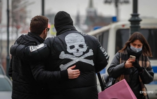 В РФ начинается массовая вакцинация от коронавируса В РФ начинается массовая вакцинация от коронавируса