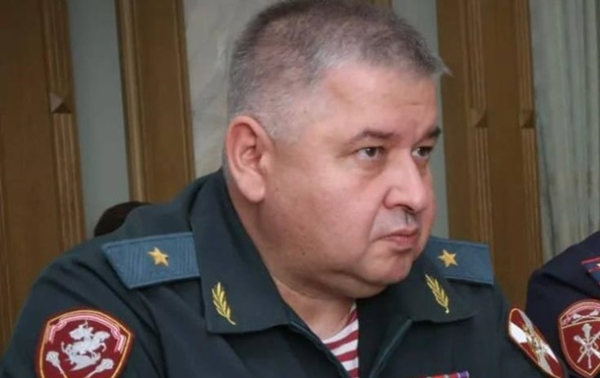 В РФ осудили экс-генерала: он стремится "искупить" вину на фронте В РФ осудили экс-генерала: он стремится "искупить" вину на фронте