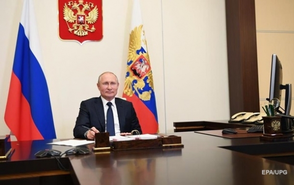 В РФ план восстановления экономики оценили в пять трлн рублей В РФ план восстановления экономики оценили в пять трлн рублей