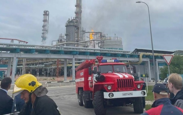 В РФ произошел пожар на заводе Сибур-нефтехим
