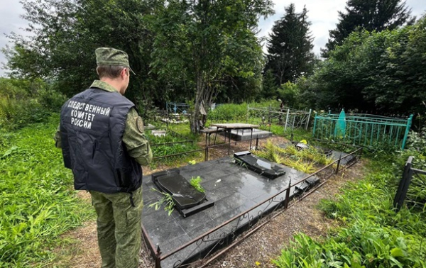 В РФ школьники повредили 160 надгробий: часть принадлежала убитым оккупантам В РФ школьники повредили 160 надгробий: часть принадлежала убитым оккупантам