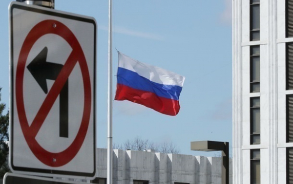 В РФ за год почти на треть обвалились доходы от экспорта В РФ за год почти на треть обвалились доходы от экспорта