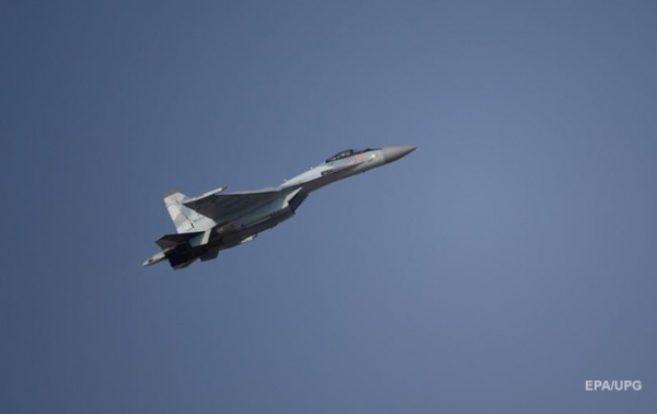 В России разбился истребитель Су-35 В России разбился истребитель Су-35