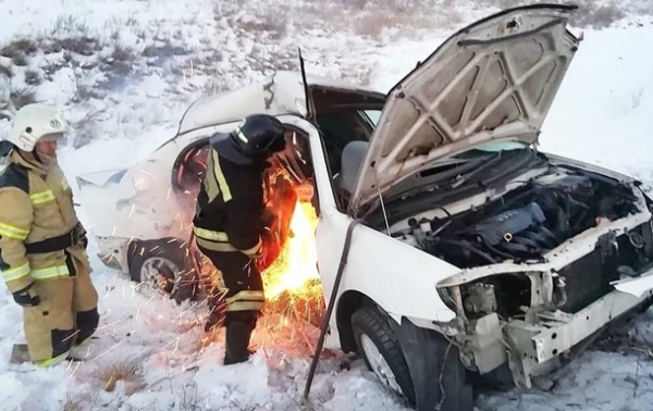 В России восемь человек погибли при столкновении двух легковушек В России восемь человек погибли при столкновении двух легковушек