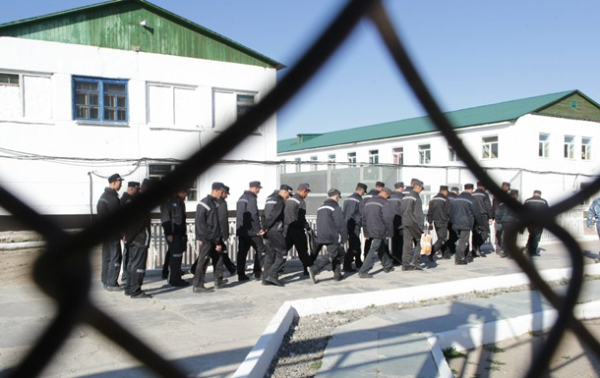 В российском Липецке заключенные сбежали из колонии В российском Липецке заключенные сбежали из колонии
