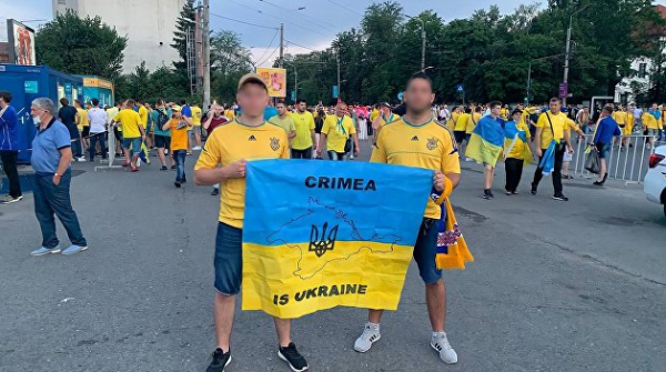 В Румынии украинских болельщиков не пустили на матч из-за Крыма В Румынии украинских болельщиков не пустили на матч из-за Крыма