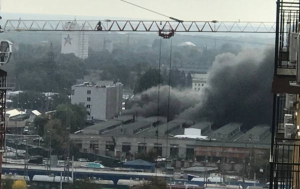 В Самаре горит подшипниковый завод В Самаре горит подшипниковый завод