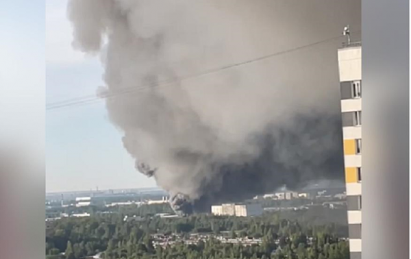 В Санкт-Петербурге произошел масштабный пожар на комбинате