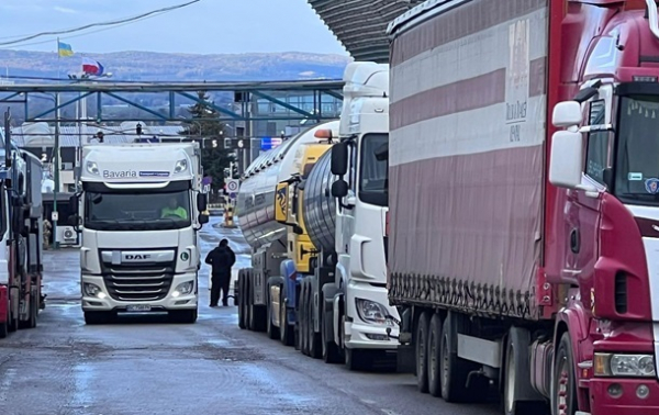 В Украине резко замедлился рост ВВП В Украине резко замедлился рост ВВП