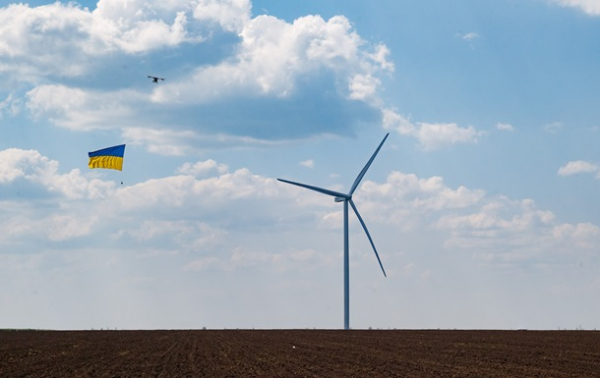 В Украине запустили новую ветровую электростанцию В Украине запустили новую ветровую электростанцию