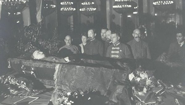 Великий политтехнолог 20 века Владимир Ленин. Астрологический портрет Великий политтехнолог 20 века Владимир Ленин. Астрологический портрет