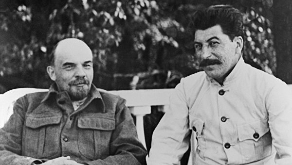 Великий политтехнолог 20 века Владимир Ленин. Астрологический портрет Великий политтехнолог 20 века Владимир Ленин. Астрологический портрет
