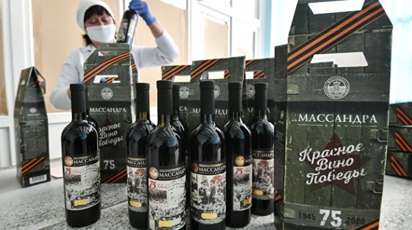 Вино ваше, земля наша: зачем Крым продал частникам свои лучшие винзаводы Вино ваше, земля наша: зачем Крым продал частникам свои лучшие винзаводы