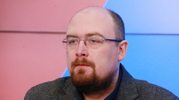 Власти ЛДНР воспринимают свое положение как синекуру и ничего не делают для развития региона — Денисов Власти ЛДНР воспринимают свое положение как синекуру и ничего не делают для развития региона — Денисов