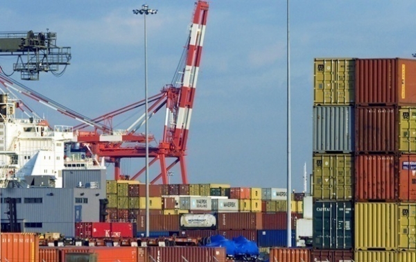 Внешний товарооборот Украины рухнул почти на 10% Внешний товарооборот Украины рухнул почти на 10%