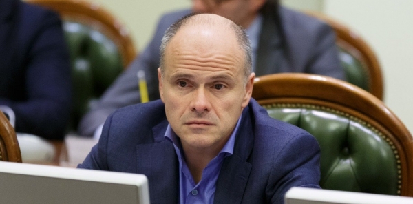 
                    Во Львове и Черновицкой обл. разворачивают больницы второй очереди для больных Covid-19, - нардеп                