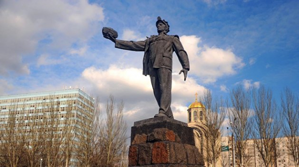 Война - не самое главное. Эксперт о том, что на самом деле происходит в Донбассе Война - не самое главное. Эксперт о том, что на самом деле происходит в Донбассе