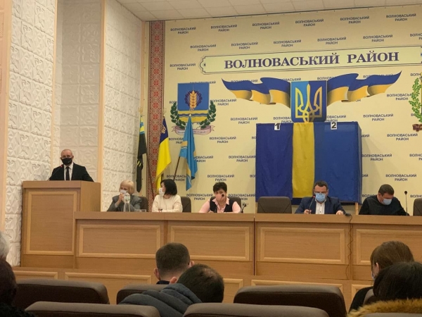 Волновахский райсовет подаст обращение к президенту и Кабмину с требованием о снижении тарифов
Волновахский райсовет подаст обращение к президенту и Кабмину с требованием о снижении тарифов