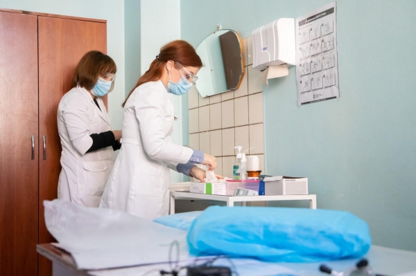 Выплаты семьям умерших от коронавируса медиков начнутся на следующей неделе, - ОП
Выплаты семьям умерших от коронавируса медиков начнутся на следующей неделе, - ОП