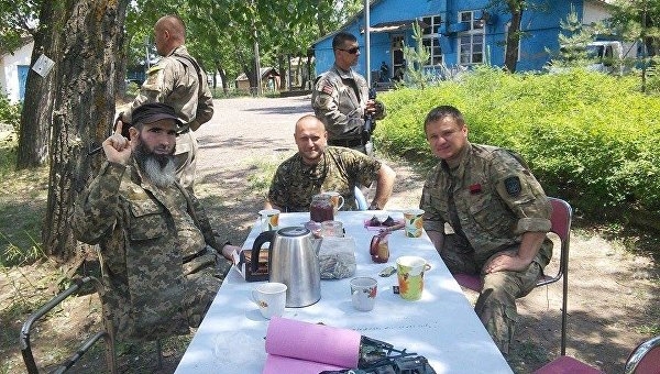 За «братьев-чеченцев». Ярош угрожает властям Украины За «братьев-чеченцев». Ярош угрожает властям Украины