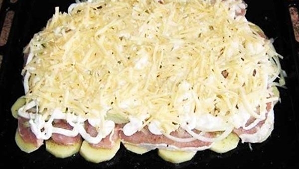Занимательная кухня. Русское «мясо с картофелем по-французски» Занимательная кухня. Русское «мясо с картофелем по-французски»