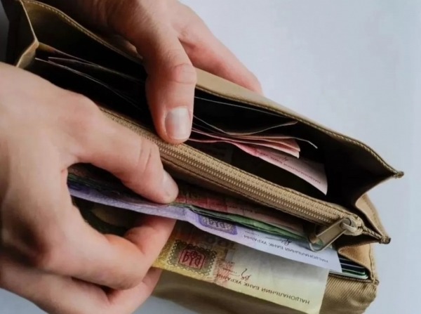 Зеленский анонсировал увеличение минимальной зарплаты до 6500 грн
Зеленский анонсировал увеличение минимальной зарплаты до 6500 грн