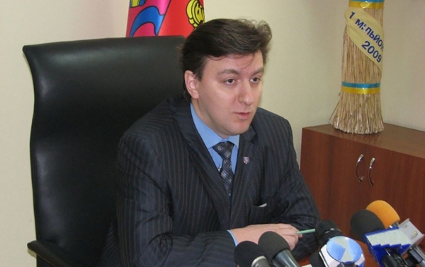 Зеленский назначил Александра Старуха главой Запорожской ОГА
Зеленский назначил Александра Старуха главой Запорожской ОГА