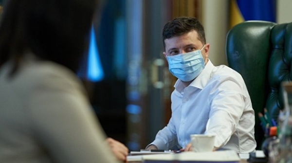Зеленский осознал ответственность за нарушение карантина и готов платить Зеленский осознал ответственность за нарушение карантина и готов платить