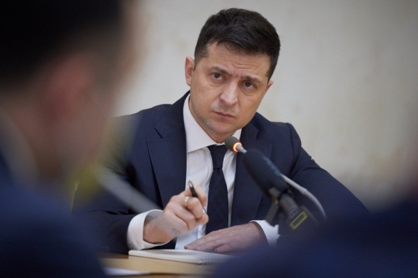Зеленский отозвал законопроект, лишающий судей КСУ полномочий
Зеленский отозвал законопроект, лишающий судей КСУ полномочий